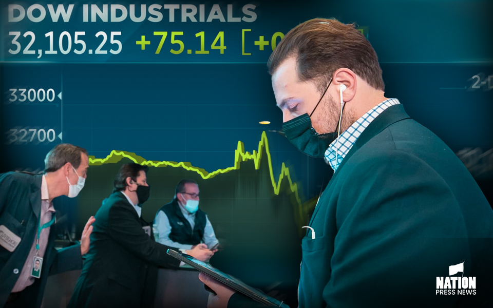Dow closes nearly 200 points higher, S&P 500 notches third straight advance as bank shares jump